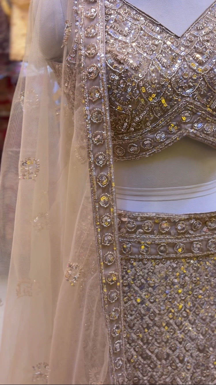 Champagne Gold Embroidered Lehenga Choli – Luxury Pakistani Wedding Outfit – Designer Reception Wear for Women