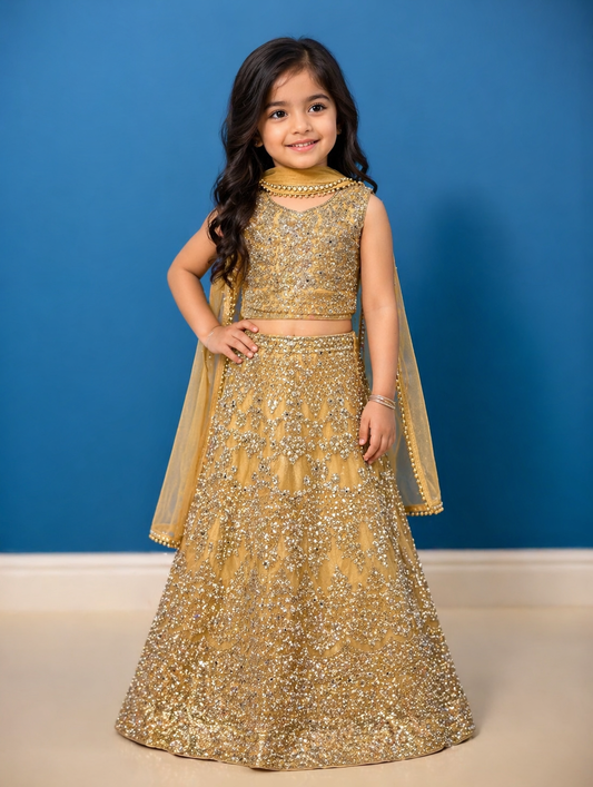 Sunehripari in Gold 4-9 YRS KMO002C15