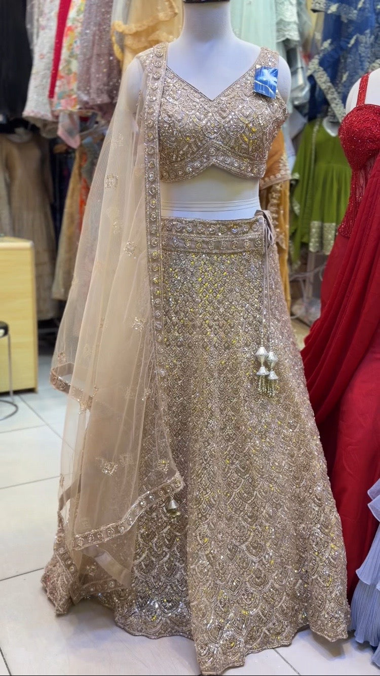 Champagne Gold Embroidered Lehenga Choli – Luxury Pakistani Wedding Outfit – Designer Reception Wear for Women