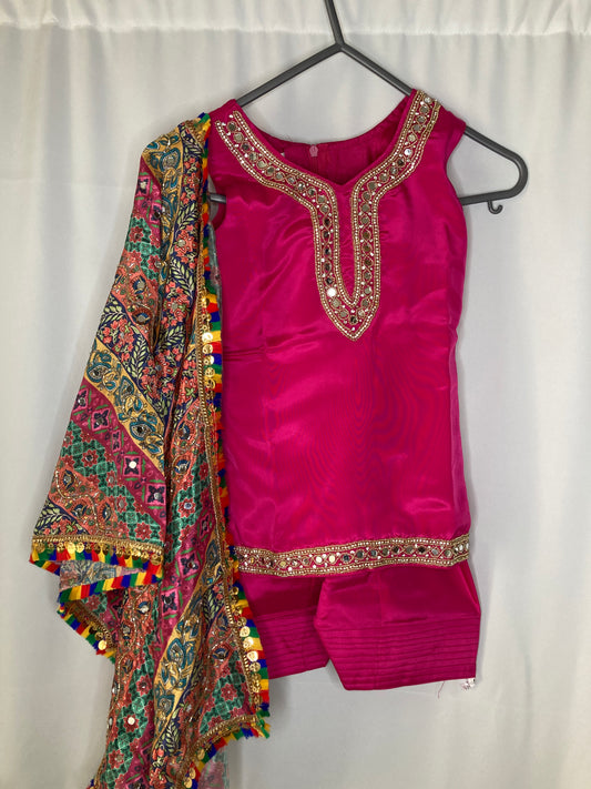 Girls hot pink Punjabi Suit – Kids Pakistani Patiala Salwar Kameez with Colourful Dupatta – Eid Outfit kbc018c4