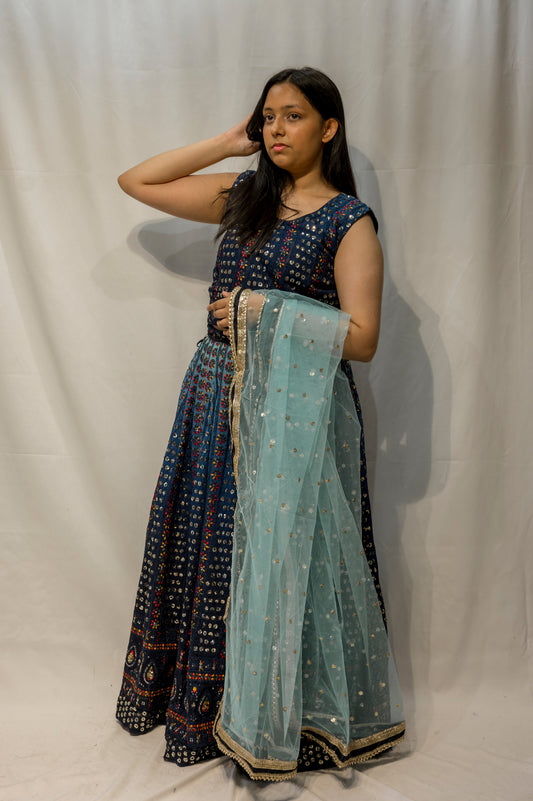 Navy blue Embroidered Lehenga Choli for Women – Pakistani Wedding & Mehndi Outfit kaf015c1