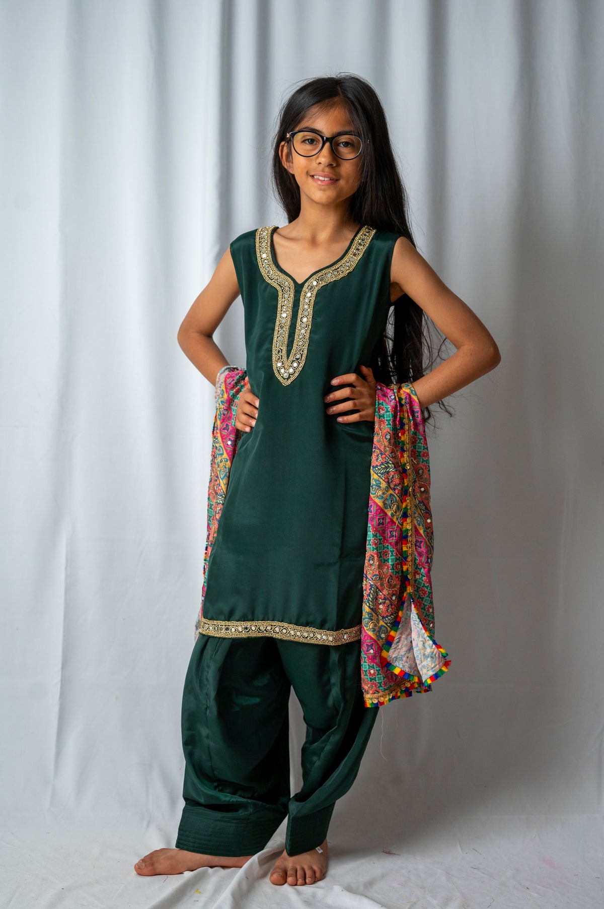Girls Bottle green Punjabi Suit – Kids Pakistani Patiala Salwar Kameez with Colourful Dupatta – Eid Outfitkbc018c1